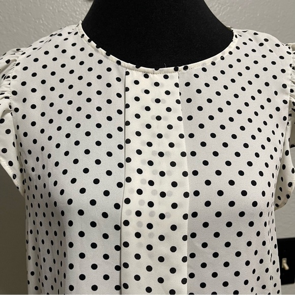 Forever 21  Polka Dot Pleated Flutter Top - Small - Picture 3 of 8